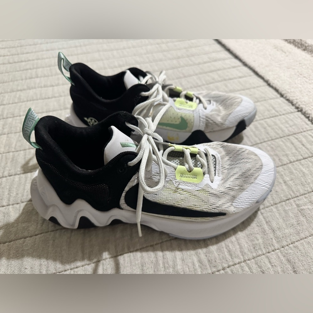 Nike Giannis Immorality 2 White Black Volt Basketball Sneakers shoes 7.5